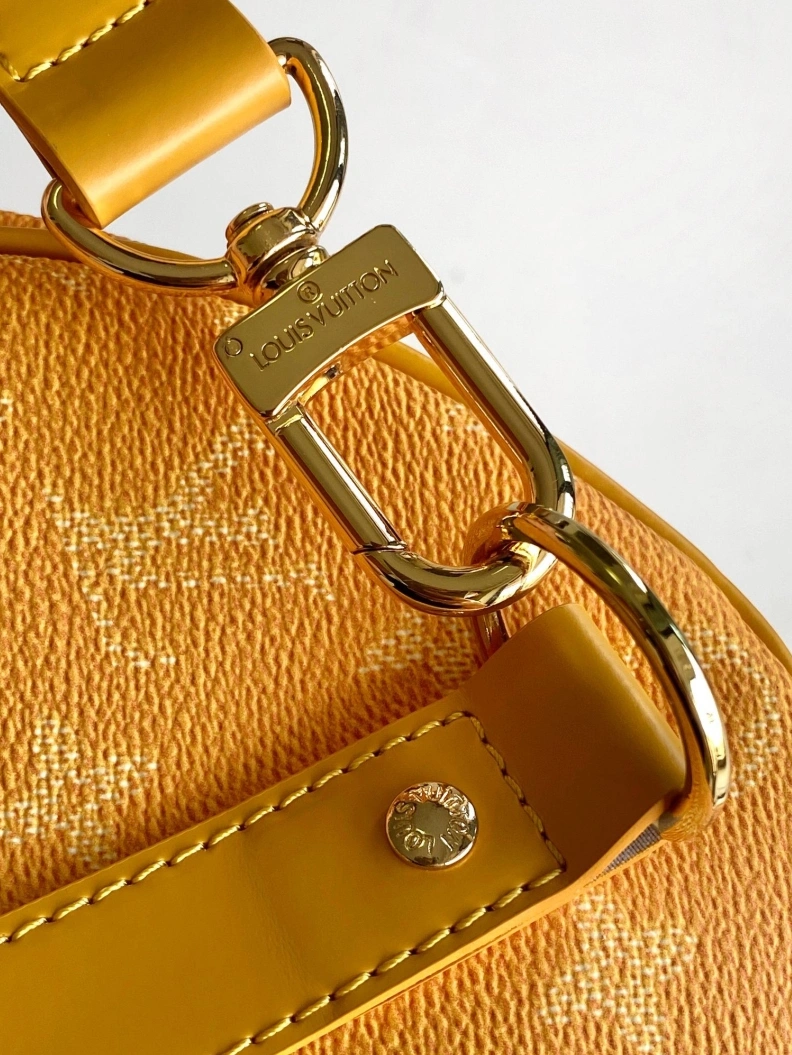 EyeCatching LX Travel Bags 18383