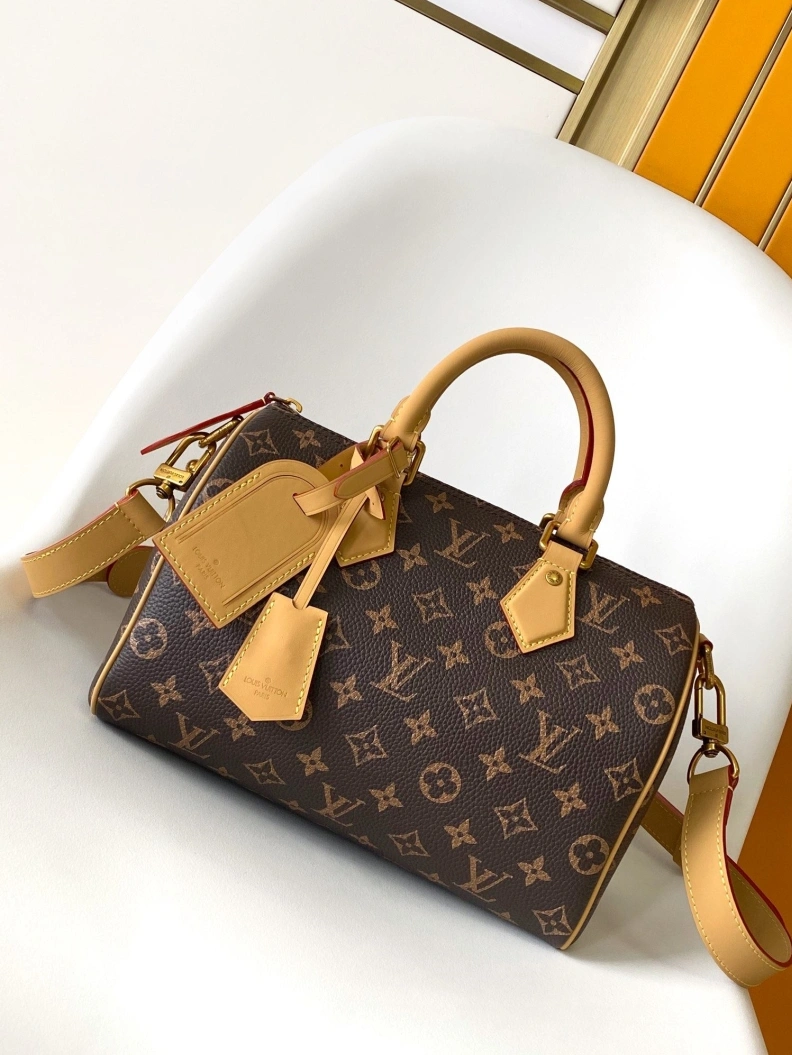 Versatile LX Speedy Bags 18489