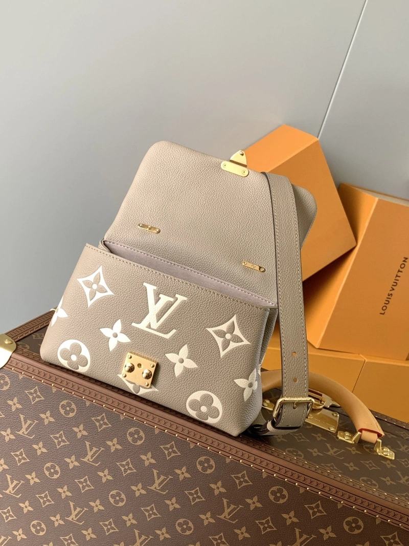Compact LX Top Handle Bags 6720