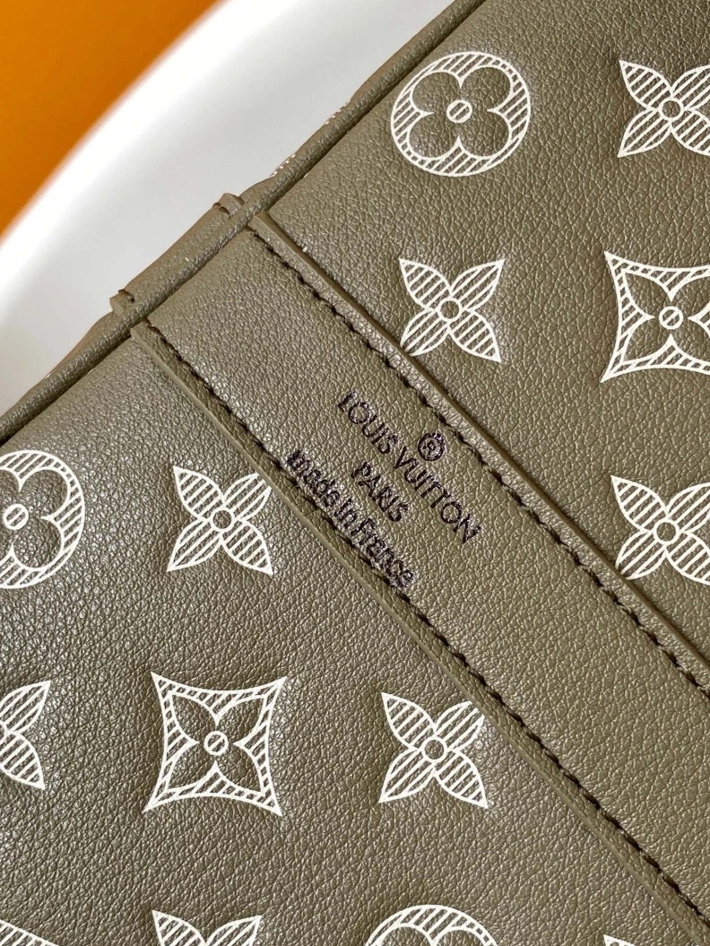Classic LX Travel Bags 12538