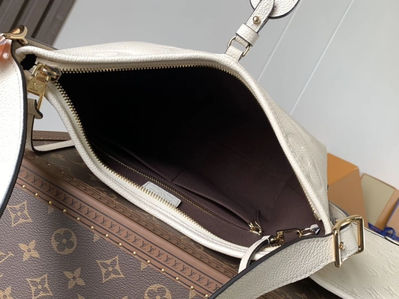 LX Top Handle Bags Modern 12654
