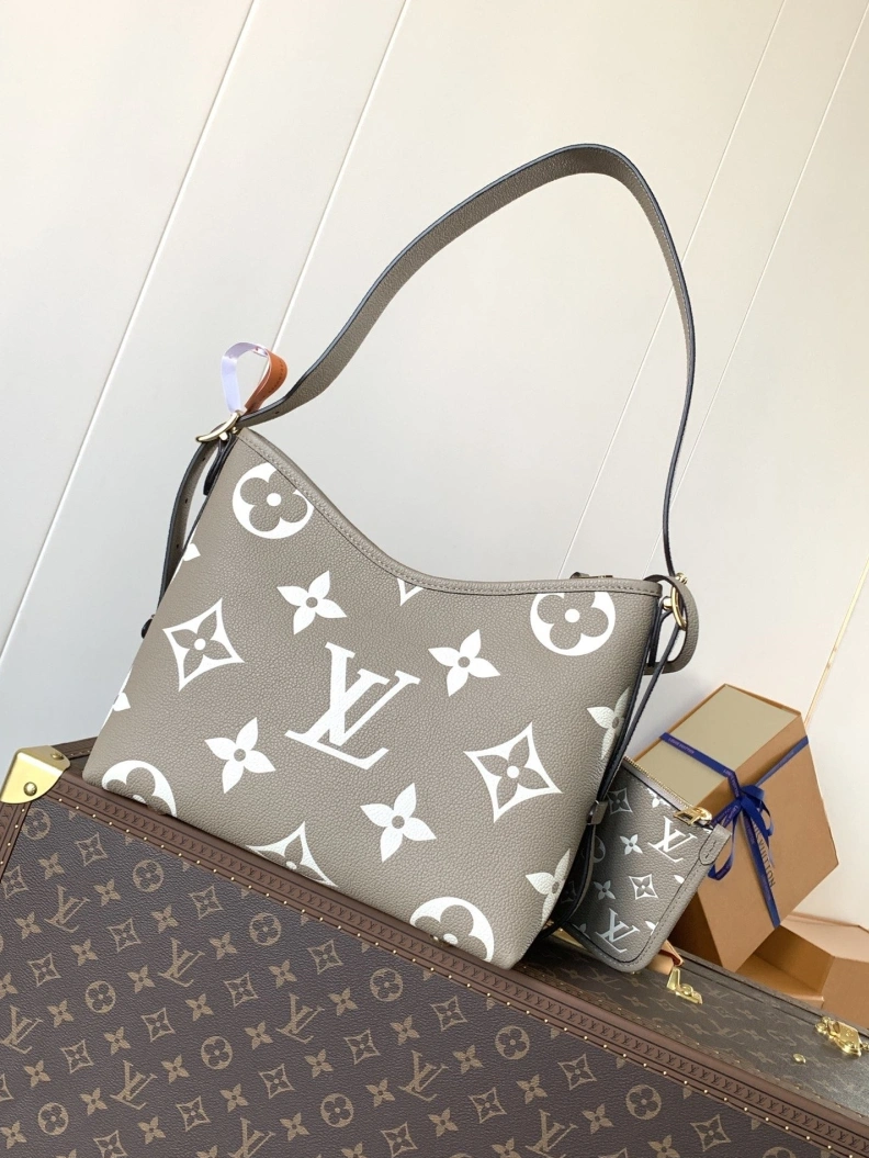 Fashionable LX Top Handle Bags 12656