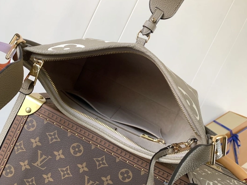 Fashionable LX Top Handle Bags 12656