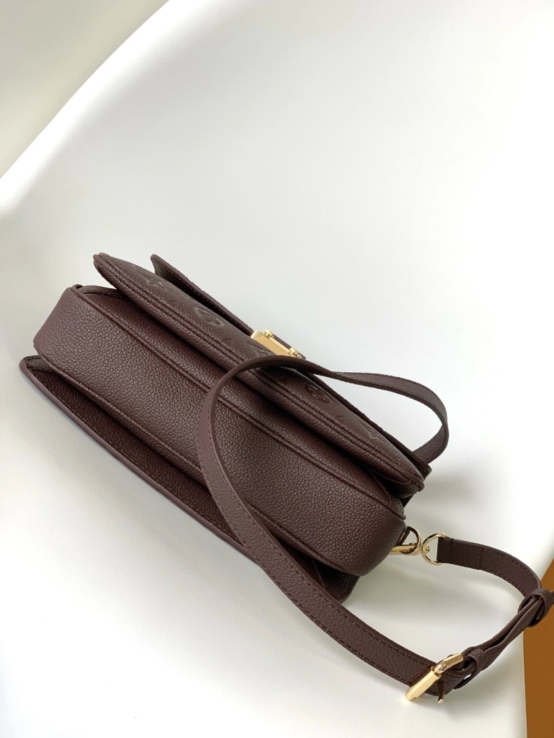 Trendsetting LX Satchel Bags 13062