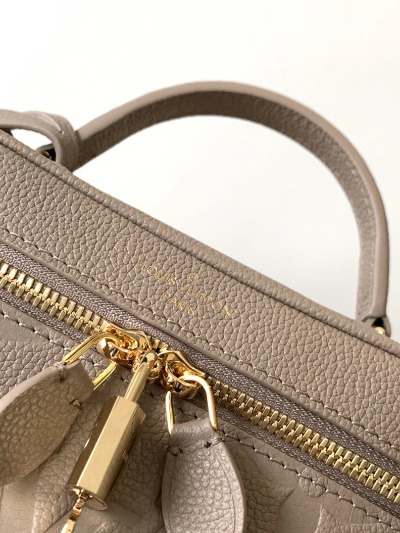 LX Cosmetic Bags Flexible 13133