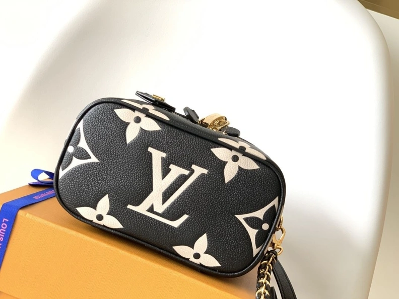 ModernLook LX Cosmetic Bags 13124