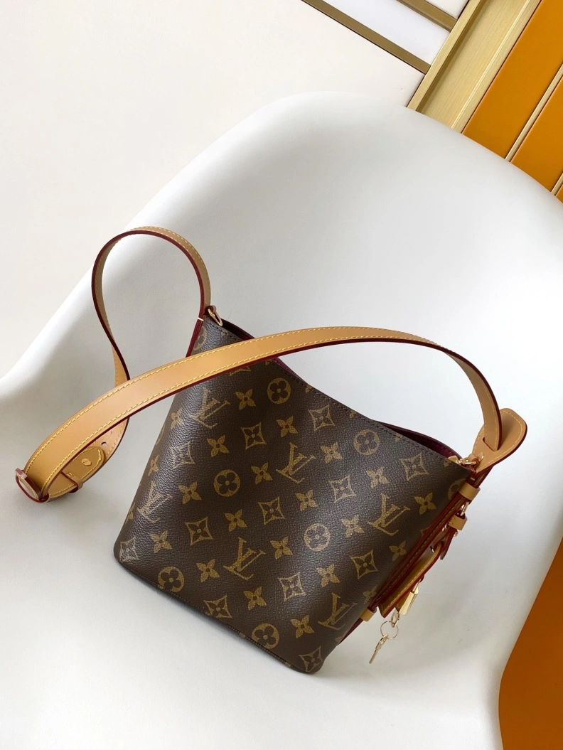 EyeCatching LX Bucket Bags 13231