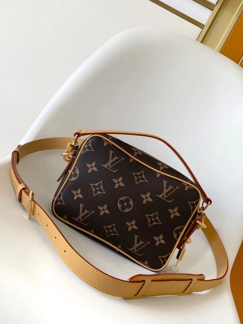 Efficient LX Satchel Bags 13044