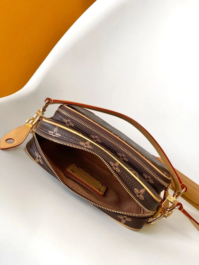 Efficient LX Satchel Bags 13044