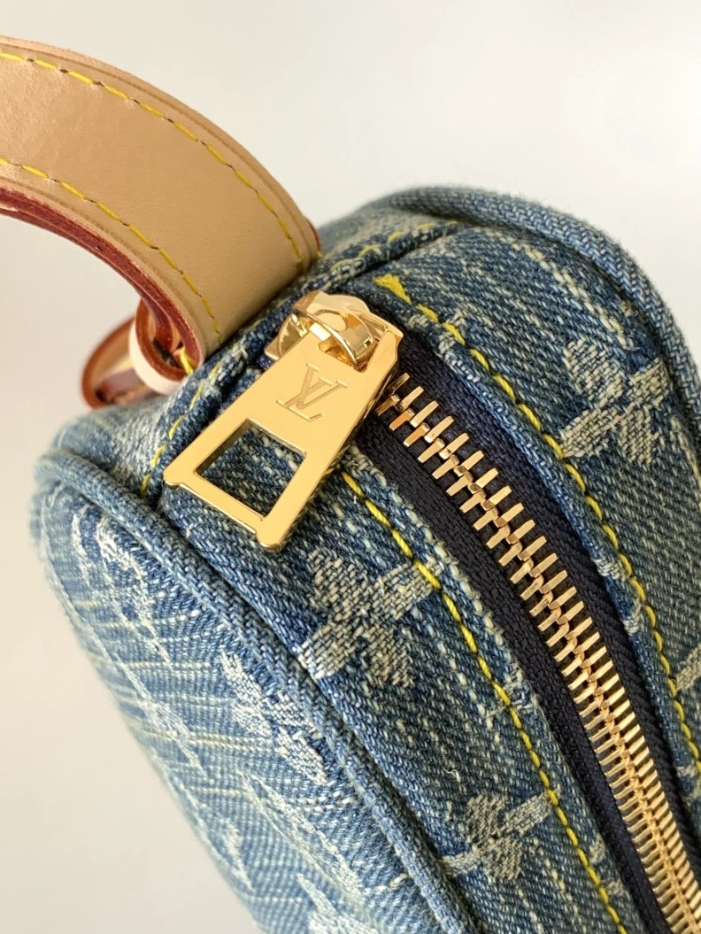 Comfortable LX Top Handle Bags 12619