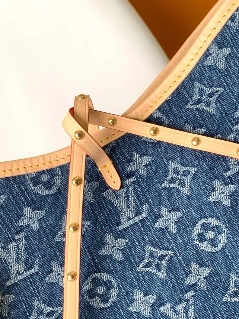 Fashionable LX Top Handle Bags 12676