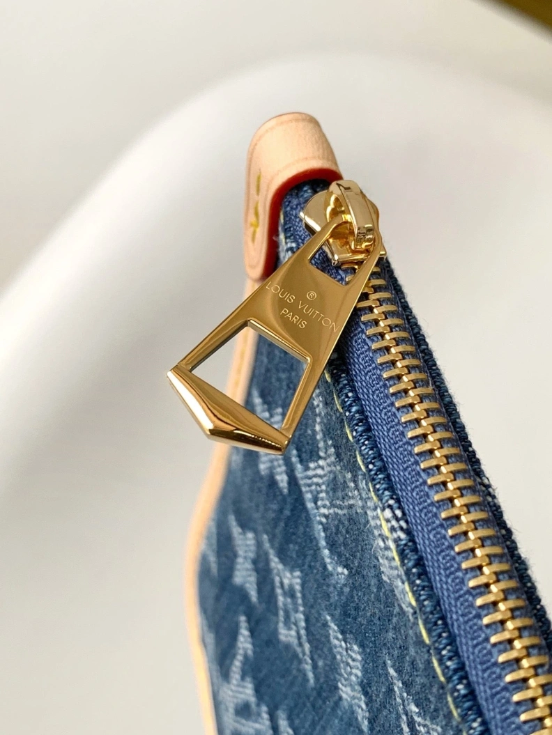 Fashionable LX Top Handle Bags 12676