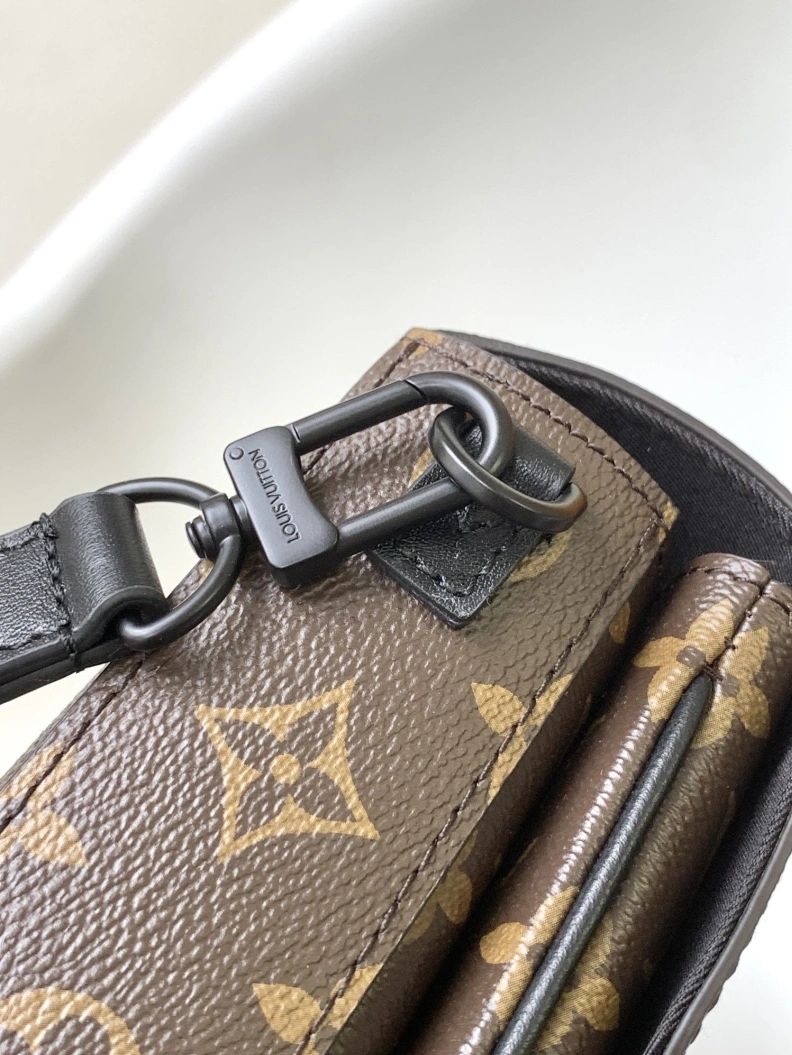 Efficient LX Satchel Bags 13030