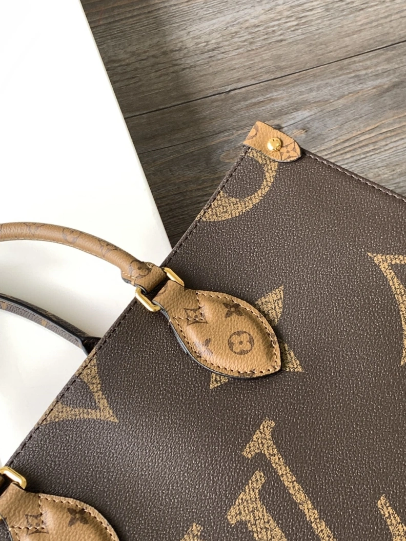 Sophisticated LX Shopping Bags 12837