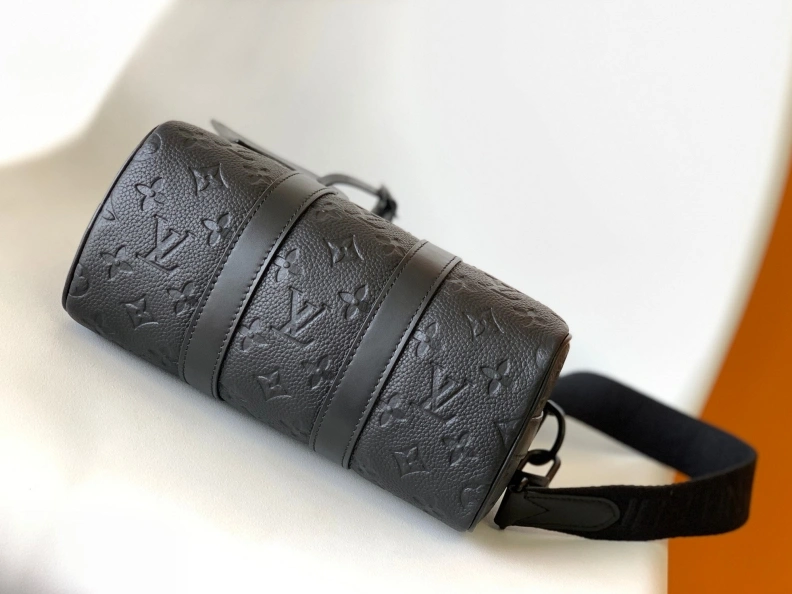 Versatile LX Speedy Bags 12722