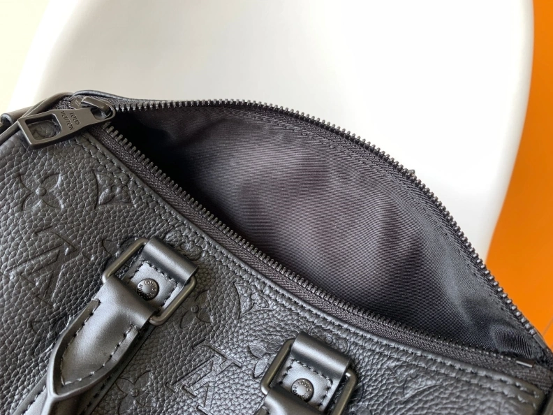 Versatile LX Speedy Bags 12722
