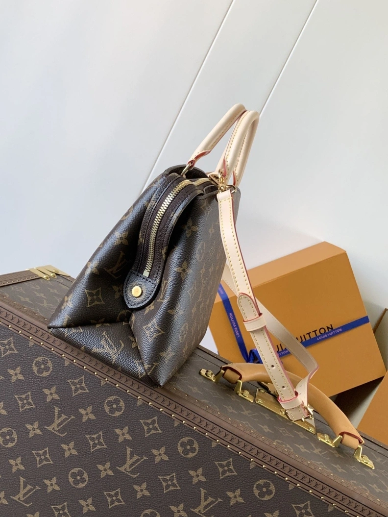 LX Top Handle Bags Bright 12645