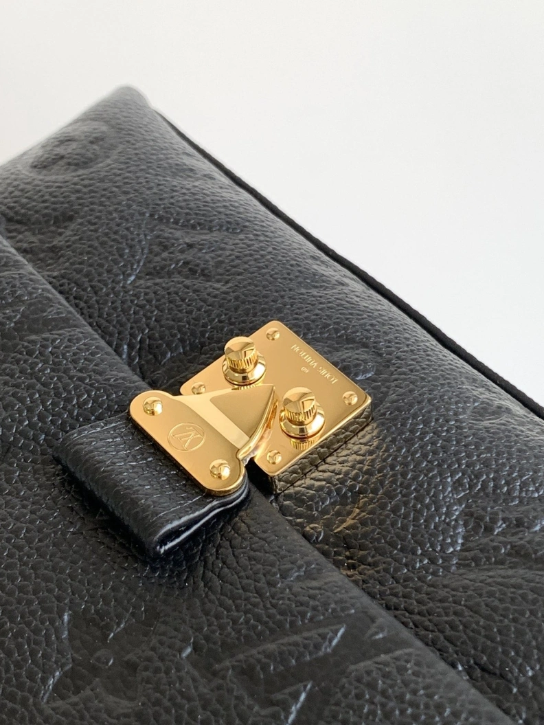 LX Top Handle Bags EyeCatching 12589