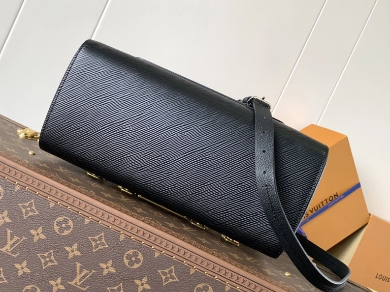 Versatile LX Top Handle Bags 12613