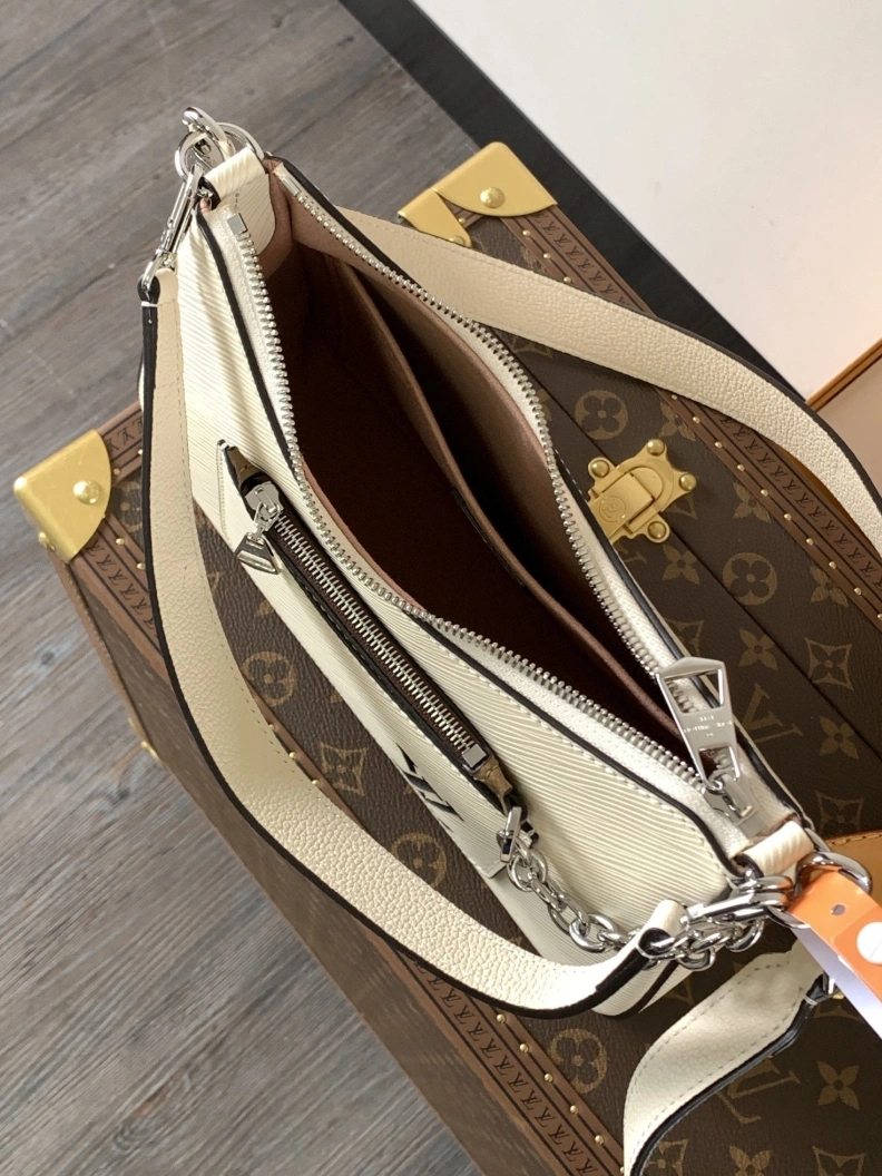 Trendsetting LX Top Handle Bags 12637