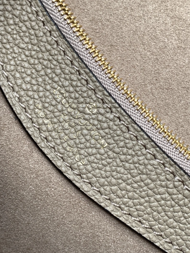 Efficient LX Satchel Bags 12947