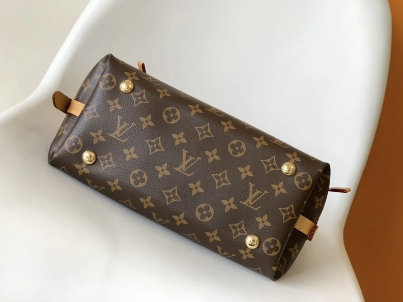 Trendsetting LX Top Handle Bags 12600
