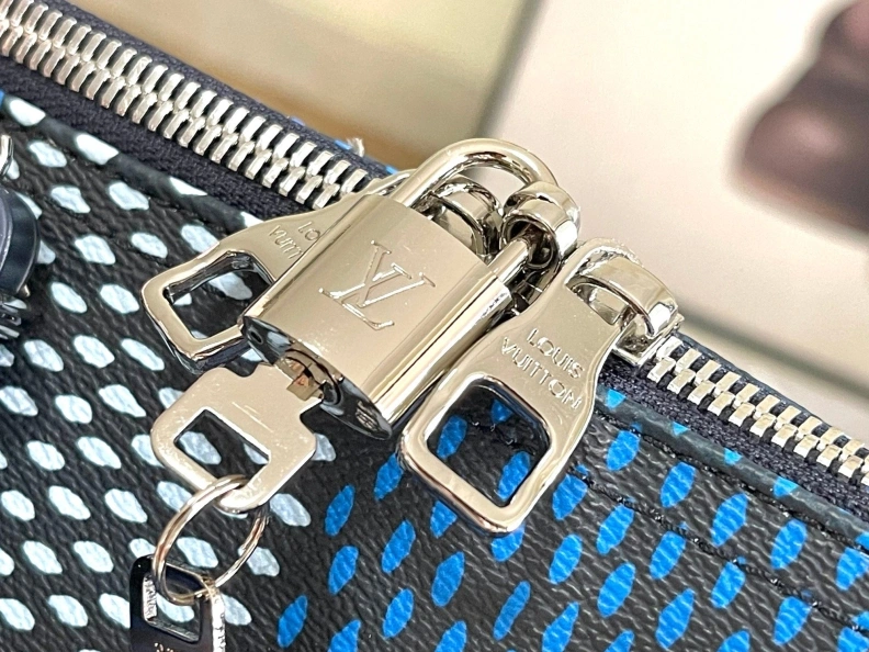 Bold LX Travel Bags 12513