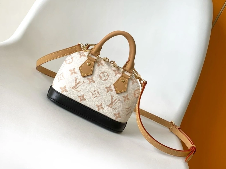 DailyWear LX Top Handle Bags 12610