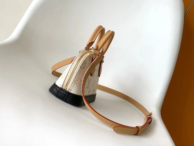 DailyWear LX Top Handle Bags 12610