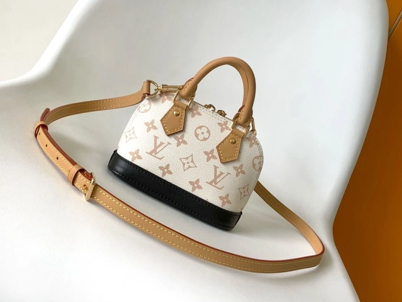 DailyWear LX Top Handle Bags 12610