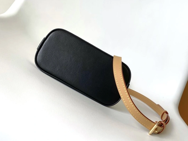 DailyWear LX Top Handle Bags 12610