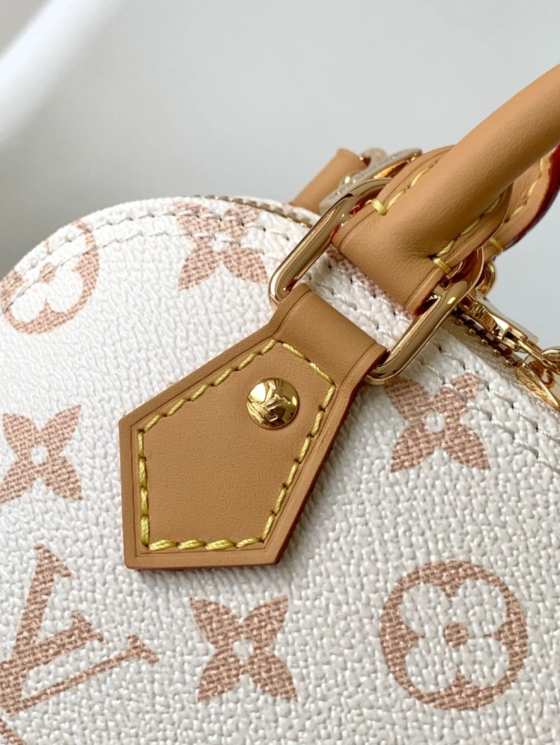 DailyWear LX Top Handle Bags 12610