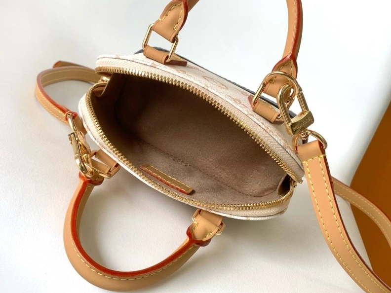 DailyWear LX Top Handle Bags 12610