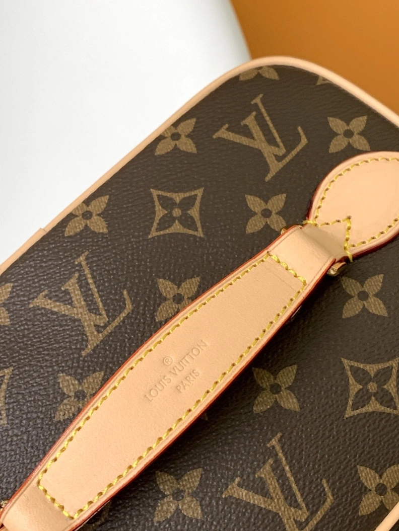 LX Cosmetic Bags DailyWear 13128