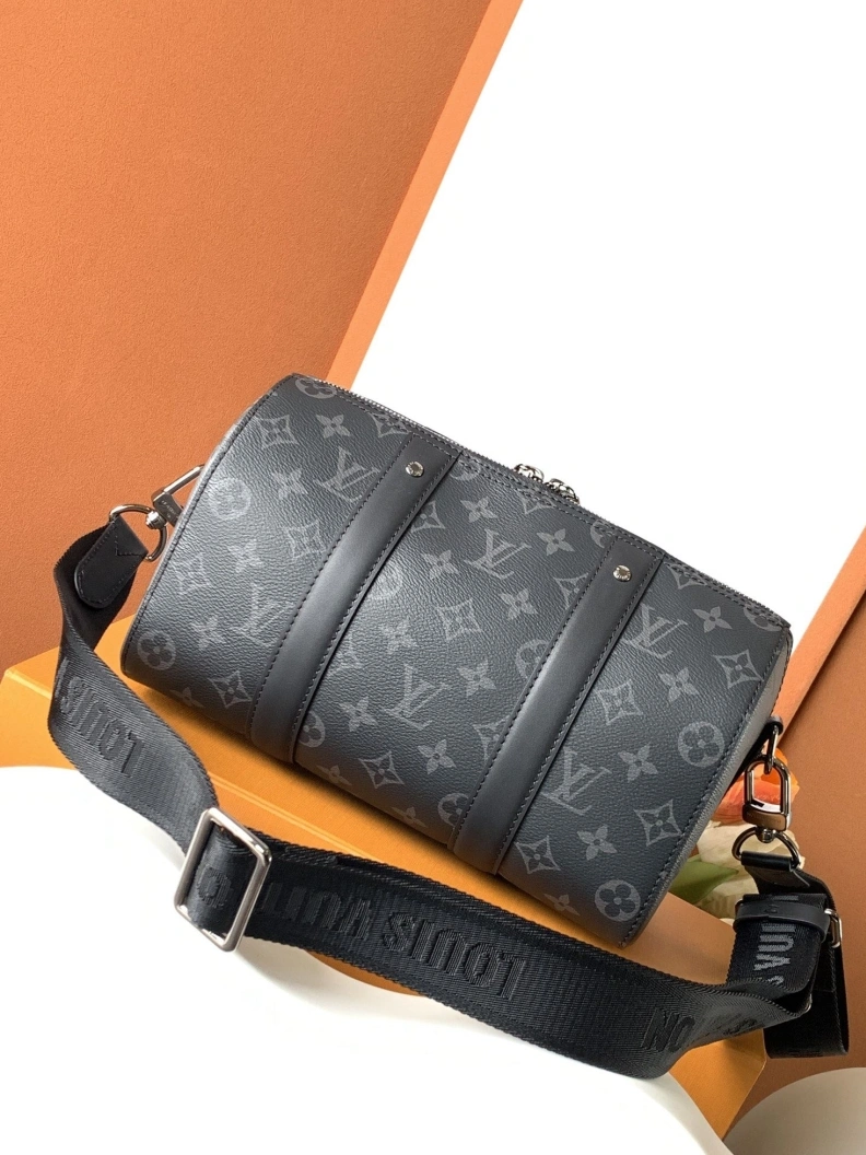Versatile LX Speedy Bags 12682