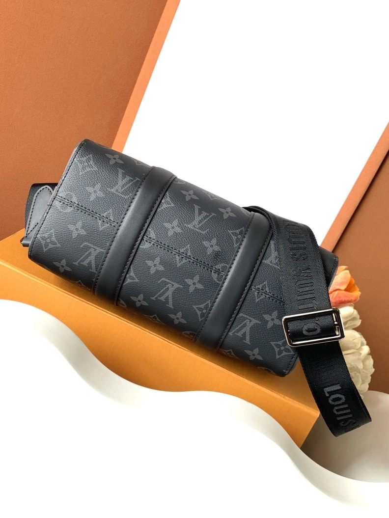 Versatile LX Speedy Bags 12682