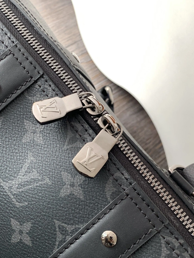Versatile LX Speedy Bags 12682