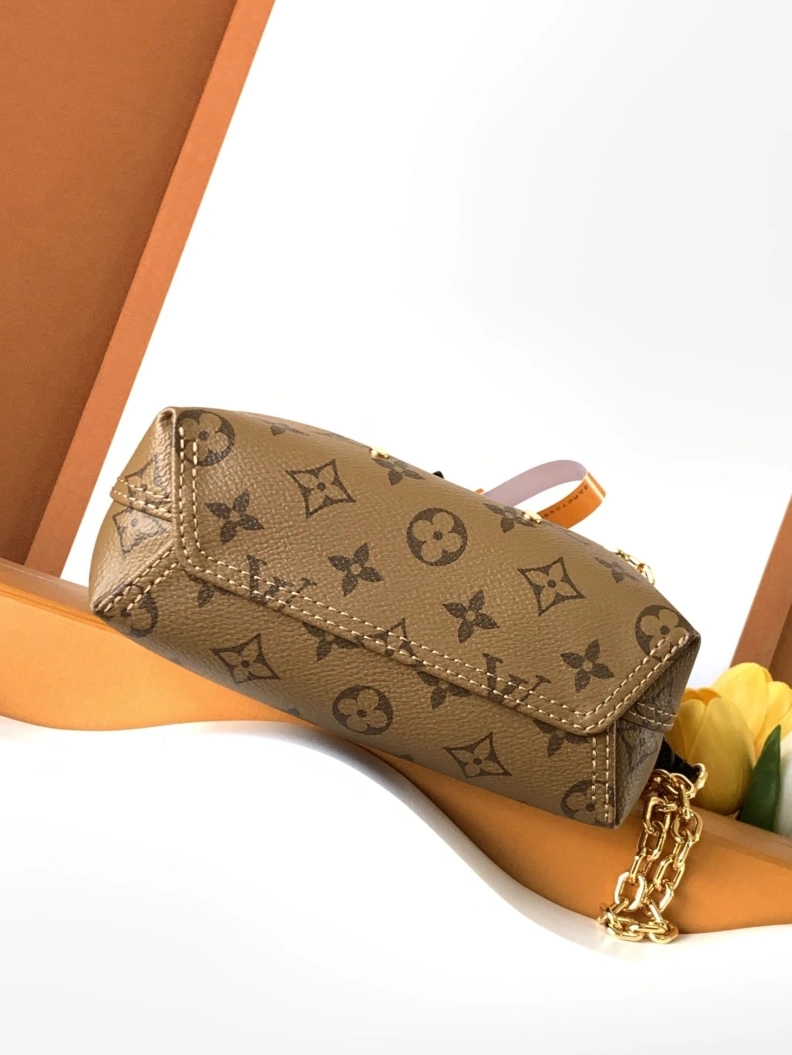Affordable LX Top Handle Bags 12579