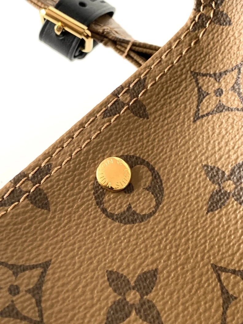 Affordable LX Top Handle Bags 12579