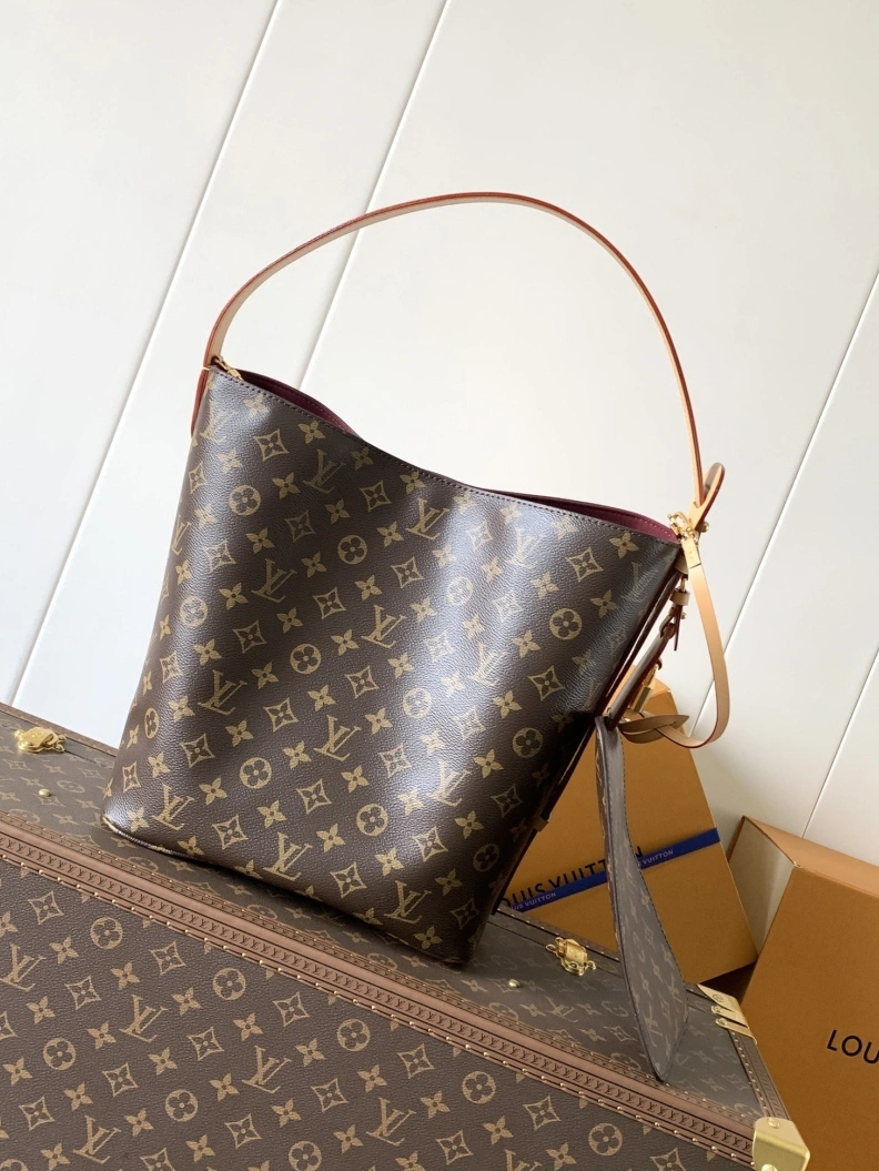 Functional LX Bucket Bags 13184