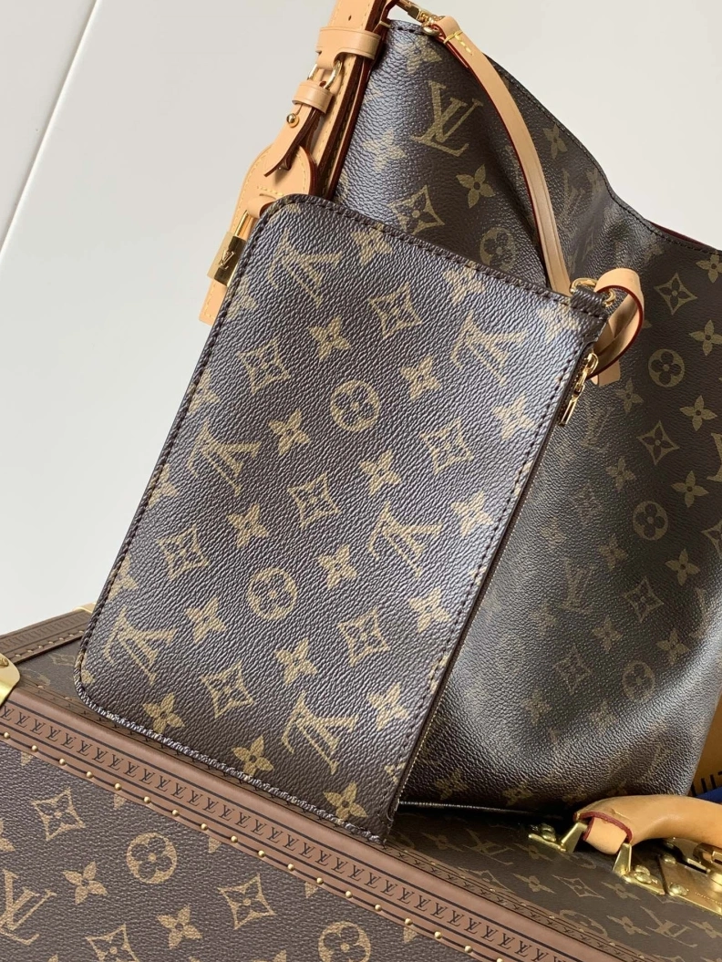 Functional LX Bucket Bags 13184