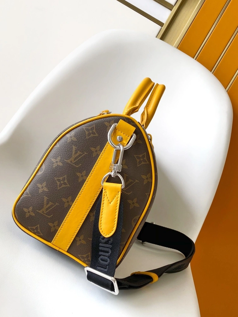Trendsetting LX Travel Bags 12541