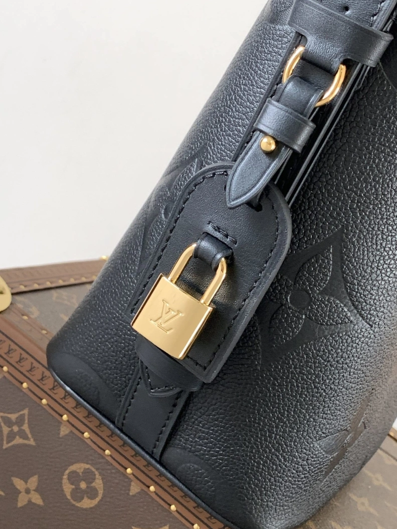 NewStyle LX Bucket Bags 13195