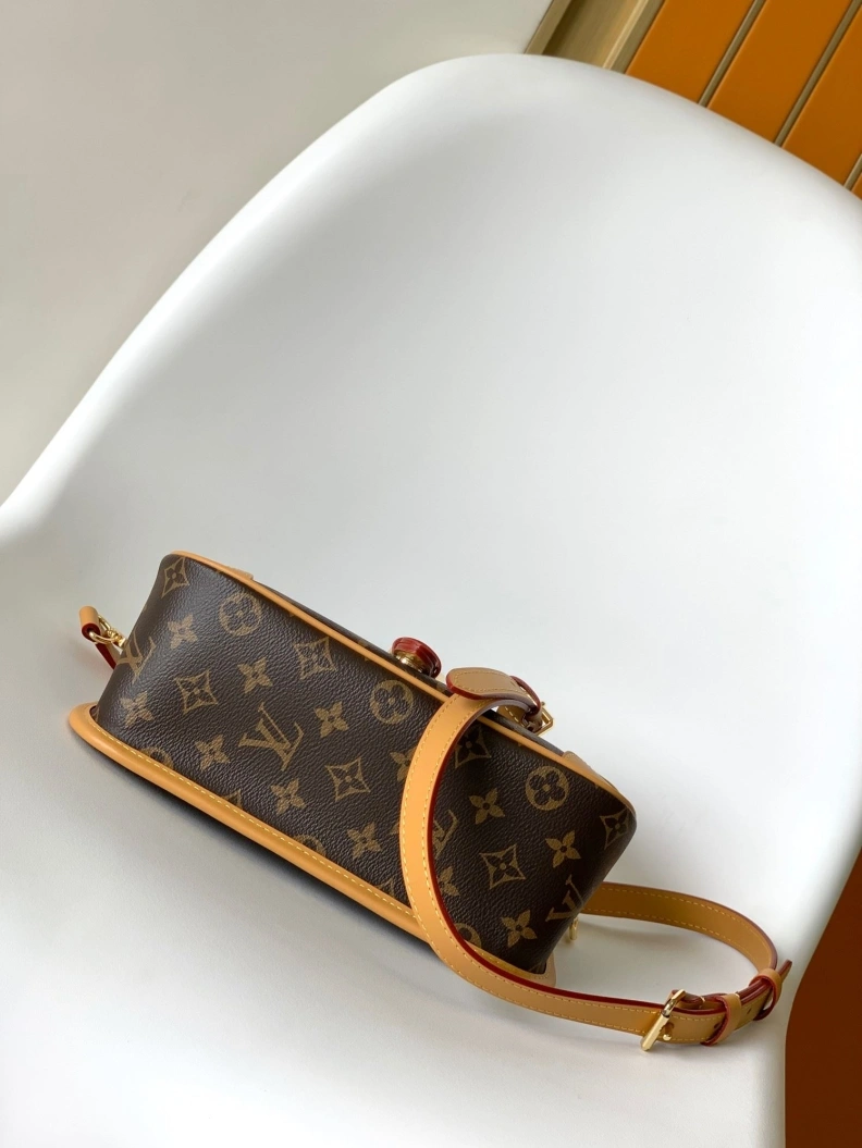 Soft LX Satchel Bags 12912