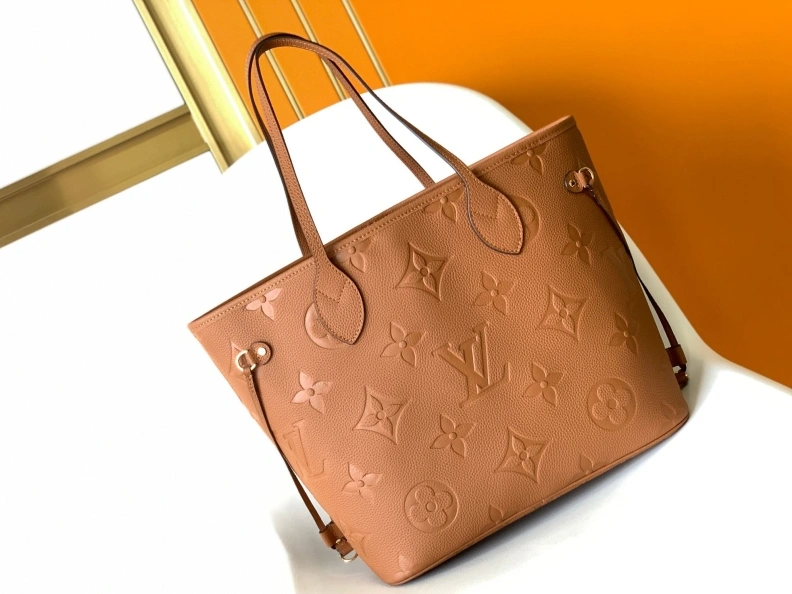 Versatile LX Shopping Bags 12744
