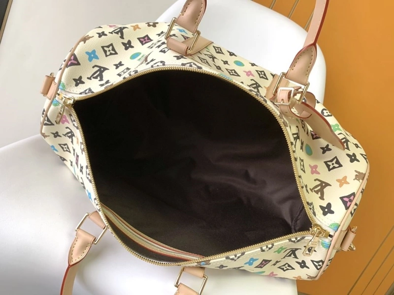 Affordable LX Travel Bags 21408