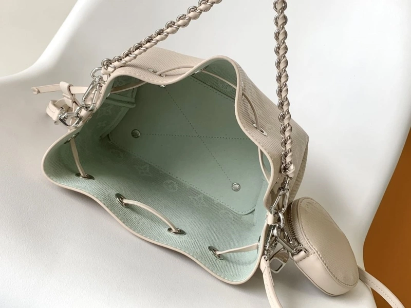 Lightweight LX Bucket Bags 21723