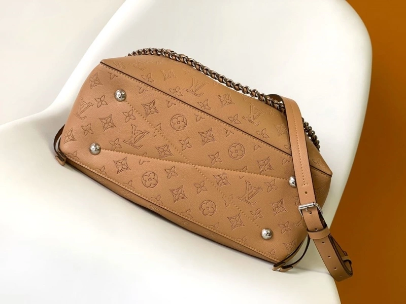 Compact LX Bucket Bags 21726