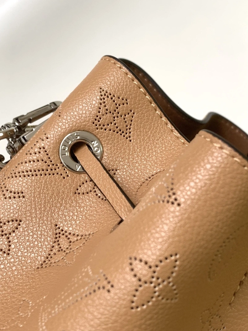 Compact LX Bucket Bags 21726