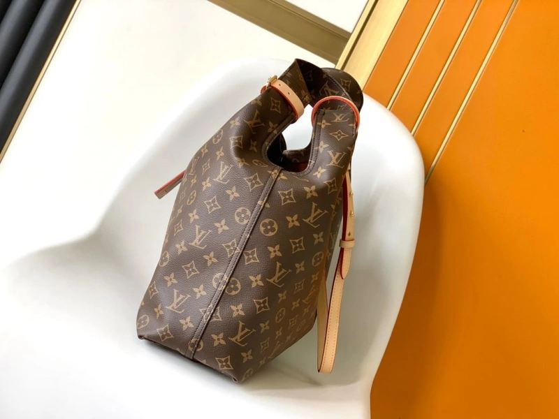 Comfortable LX Top Handle Bags 21440